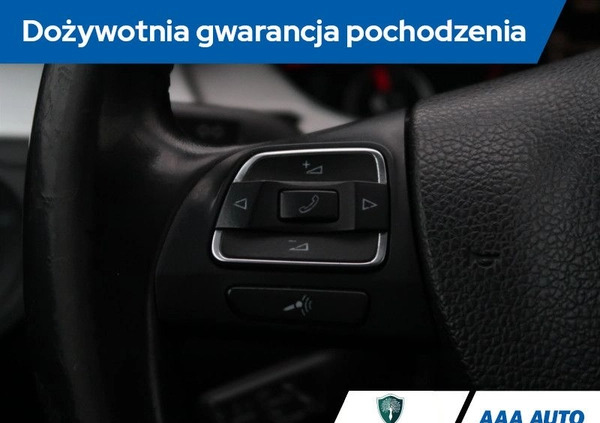 Volkswagen Passat cena 37000 przebieg: 181932, rok produkcji 2011 z Zawidów małe 326